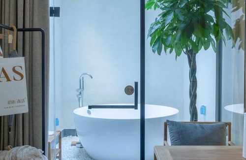Yi County House | Unforgettable Stay at Old Street Moye Inn - 4-Star Beauty