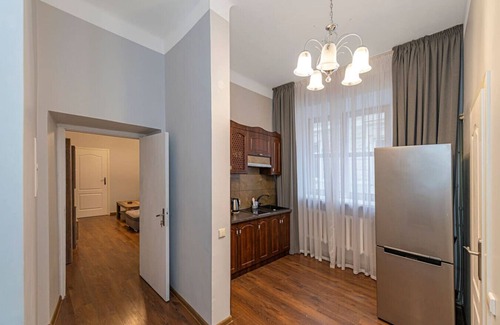 Old Town Apartment | Old town ap w FP by Polo apartments