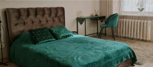 Old Town Apartment | Exceptional Old Town Art Deco Elements Apartment for Families