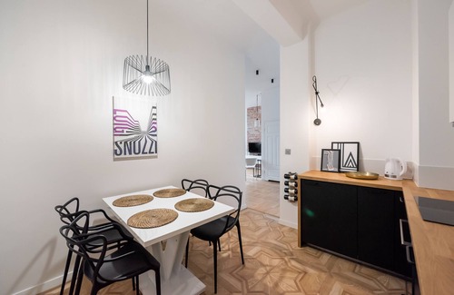 Old Town Apartment | Cozy Old Town Basilisk Apartment with Family-Friendly Amenities
