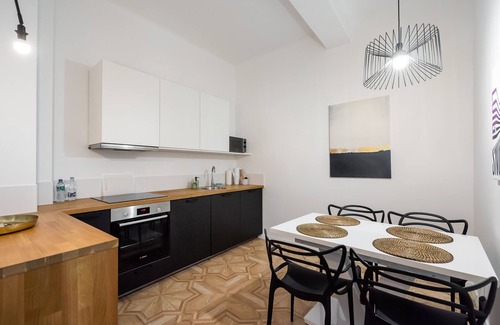 Old Town Apartment | Cozy Old Town Basilisk Apartment with Family-Friendly Amenities
