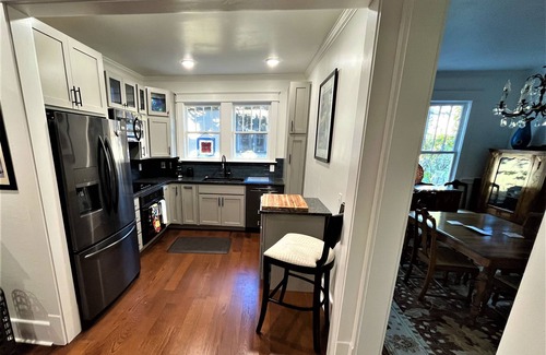 Hattiesburg House | Discover Old Town Haven: Walk to Attractions & Family-Friendly