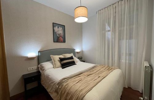 Casco Viejo Apartment | Prime Location in Old Town Core by Plaza Nueva