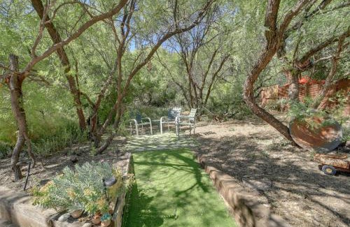 Cottonwood House | Delightful Old Town Cottage with Yard & Pet-Friendly Amenities