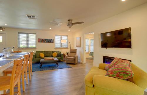 Cottonwood House | Delightful Old Town Cottage with Yard & Pet-Friendly Amenities
