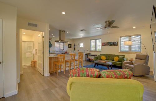 Cottonwood House | Delightful Old Town Cottage with Yard & Pet-Friendly Amenities