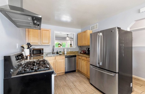 Cavalier Vista House | Old Town Desert Vibes | Pool + Putting Green + Pet Friendly! 🐶