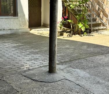 Kutaisi Apartment | Budget-Friendly Stay in Old Town: Child Friendly Haven