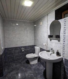 Kutaisi Apartment | Budget-Friendly Stay in Old Town: Child Friendly Haven