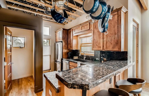 Martinez Park House | Old Town Loft Oasis with Rooftop Deck & Spa Amenities