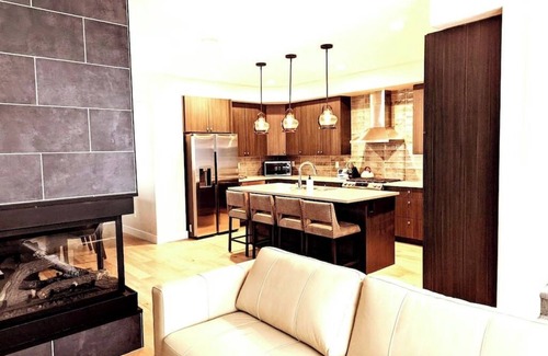 Fort Collins House | Old Town North: Enjoy Bikes, Hot Tub & Rooftop Views
