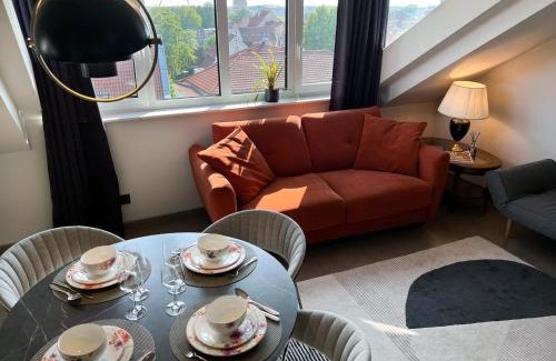 Old Town Apartment | Discover the Old Town Panorama: Family-Friendly Getaway