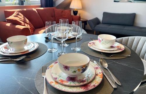 Old Town Apartment | Discover the Old Town Panorama: Family-Friendly Getaway