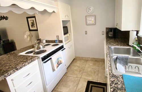 South Scottsdale Condo | Discover a Quiet Oasis: Walk to Old Town Scottsdale
