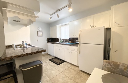 South Scottsdale Condo | Discover a Quiet Oasis: Walk to Old Town Scottsdale
