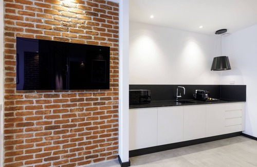 Bucharest City-Centre Hotel | OLD TOWN SNAIL Design Apartments