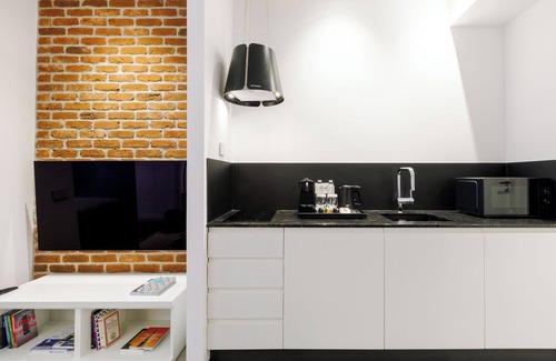 Bucharest City-Centre Hotel | OLD TOWN SNAIL Design Apartments