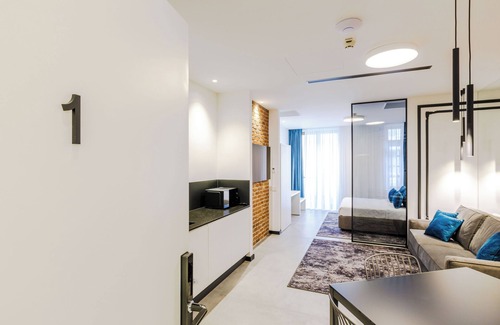 Bucharest City-Centre Hotel | OLD TOWN SNAIL Design Apartments
