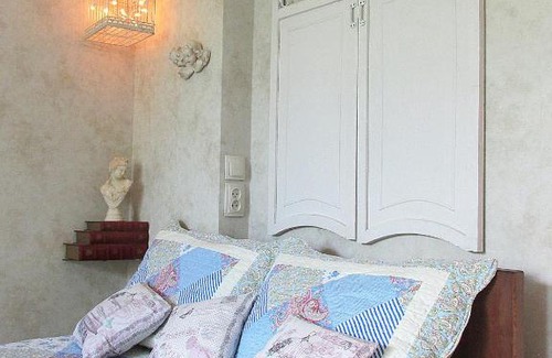 Kaliningrad Apartment | Discover Old Town u Korolevskikh vorot - Guest Rated 10/10