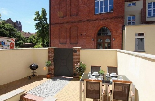 Wismar Apartment | Scenic Altstadtblick Wismar with Ocean View & Family-Friendly Amenities