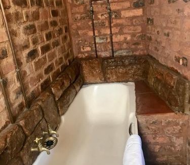 Dullstroom House | Budget-Friendly Stay at Old Transvaal Inn with Family Amenities