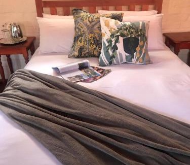 Dullstroom House | Budget-Friendly Stay at Old Transvaal Inn with Family Amenities