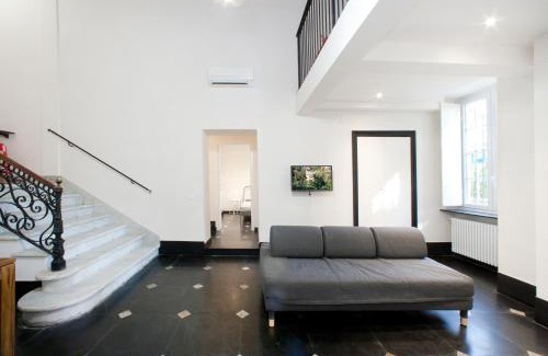 Nervi House | Chic Old Villa Apartment – 4-Star Stay for Families