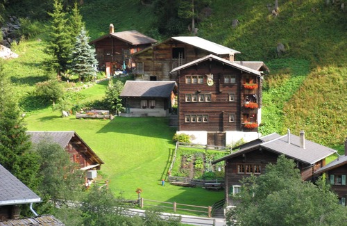 Binn Apartment | Newly Restored Old Walliser House with Balcony & Garden