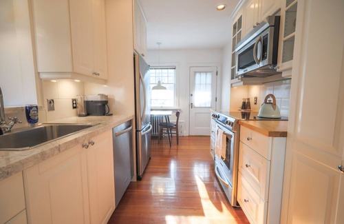 Mission District Condo | Historic Elegance Meets Modern Comfort in Calgary Condo