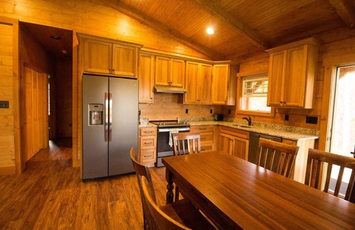 Mendota Cabin | Timeless Craftsmanship with Ocean View and Spa Amenities