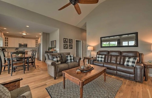 Roaring Gap House | Olde Beau Cottage: Breathtaking Views with Premier Amenities