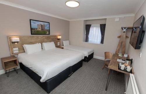 Chesterfield Hotel | Family-Friendly Retreat at Olde House, Chesterfield