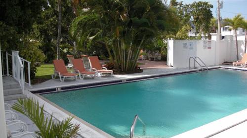 Marco Island Hotel | Experience Olde Marco Island Inn with Oceanfront Views