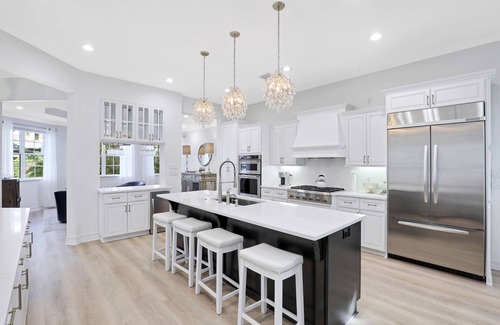 Old Naples House | Discover Oceanfront Bliss at Olde Naples Rentals