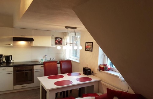 Uelzen Apartment | Discover Oldenstadter Wassermuhle: Pet-Friendly Retreat