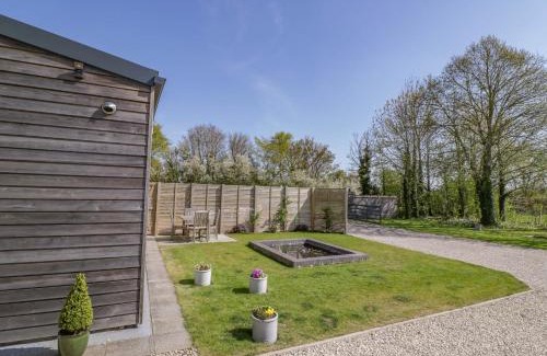 Kineton House | Discover Oldwyche Barns: Family & Pet-Friendly Retreat