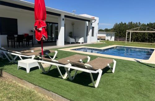 Sanlucar la Mayor Villa | OLE TÚ ANDALUCIA: Oceanfront Escape with Pool & Breakfast