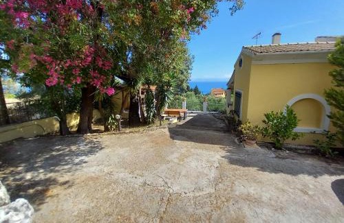 Agia Pelagia Chlomou Villa | Enjoy Family-Friendly Comfort at Olea Home - 4 Star Stay