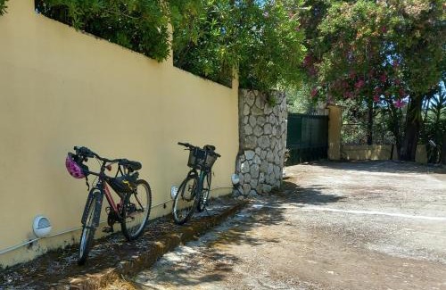 Agia Pelagia Chlomou Villa | Enjoy Family-Friendly Comfort at Olea Home - 4 Star Stay