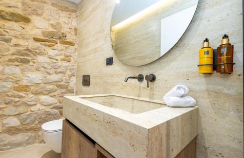 Split Bed & Breakfast | Olea Luxury Rooms & Spa