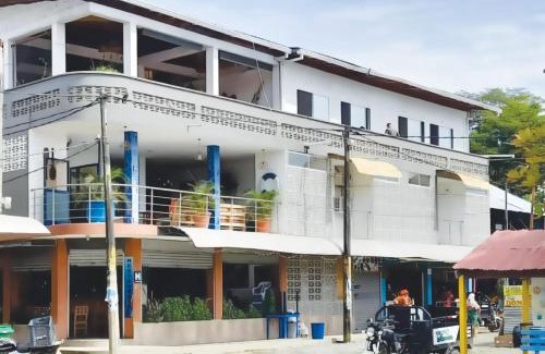 Capurgana Hotel | Ideal Oleajes Capurganá: Ocean Views & Pet-Friendly Comfort