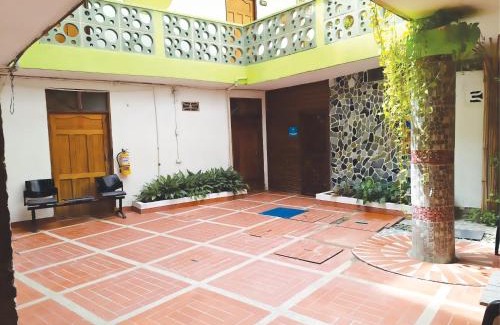 Capurgana Hotel | Ideal Oleajes Capurganá: Ocean Views & Pet-Friendly Comfort