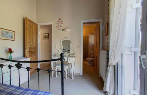 Vassilatika Villa | Oceanfront Oleander Villa: 4-Star Guest Rated Retreat