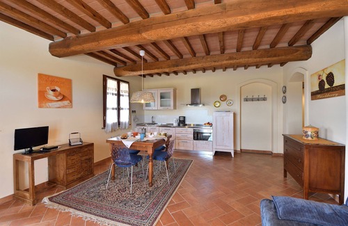 Peccioli Apartment | Explore Oleandro: Family-Friendly Retreat in Peccioli