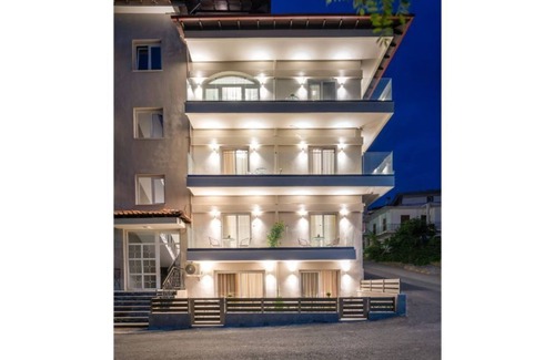 Neos Marmaras House | Olenia Luxury Apartments 1
