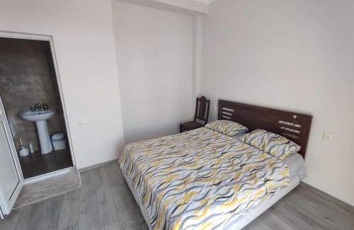 Mtsvane Kontskhi House | Highly Rated Olesya Guesthouse with Family-Friendly Amenities