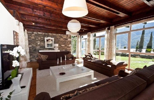 Olgiasca Villa | Olgiasca Villa: Ideal Retreat with Pool and WiFi for 12