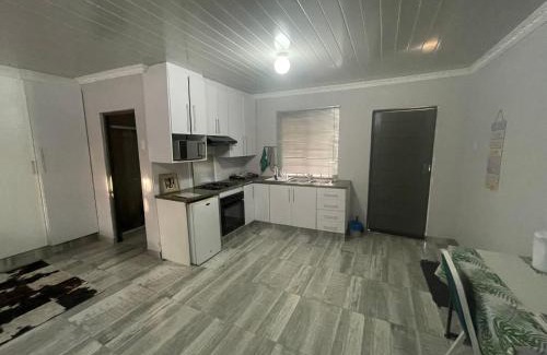 Berea Apartment | Oceanfront Apartments in East London, South Africa - 8.7/10