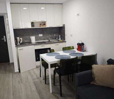 Olimp Apartment | Bright Sea View Apartments Olimp - Family-Friendly Escape