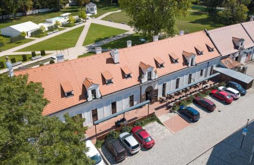 Dolni Brezany House | Discover Olivův Pivovar: Spa, Restaurant & Family Friendly